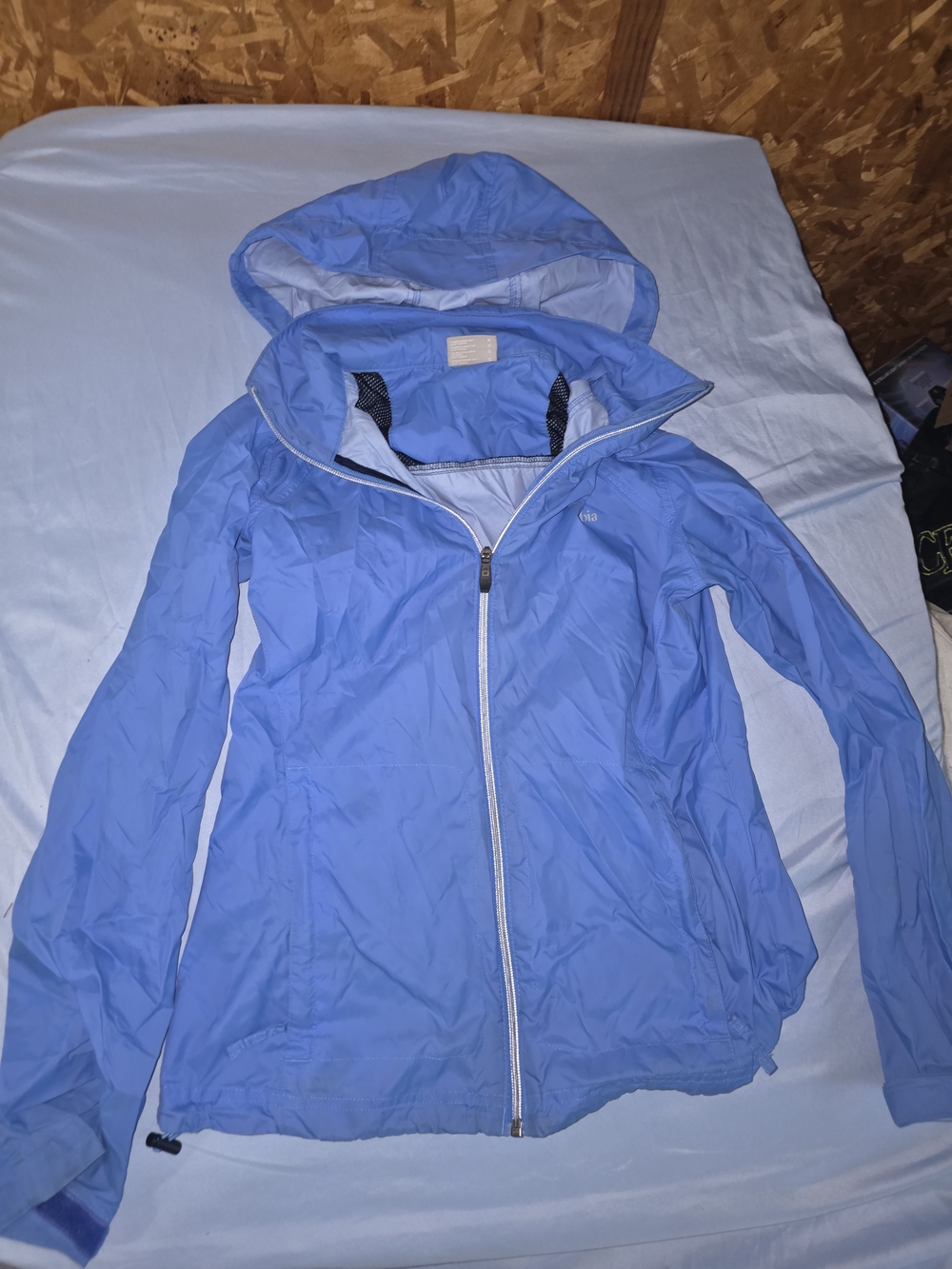 Columbia Women's Light Blue Hooded Shell Jacket
